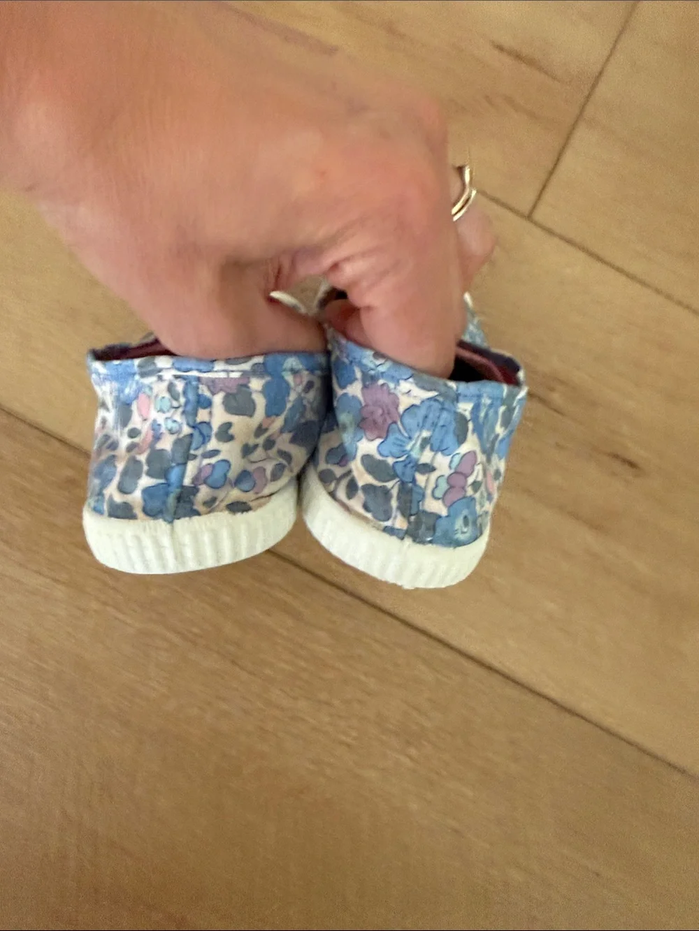 Trotters London Girls Floral Slip-On Canvas Shoes in Bluebell Liberty Print